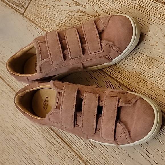 🌸UGG ALIX Sherpa spill seam velcro sneakers mauve pink womens 7 - Picture 1 of 8
